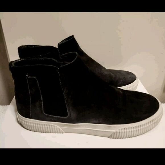 Vince. "Kelowna" Black Suede Slip-on High Top Sneakers sz.6/36 Ret. $295 - Picture 3 of 7